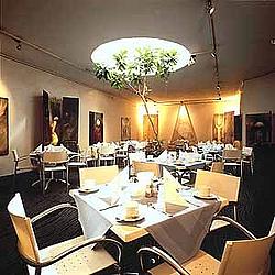 Art Hotel Golden Tulip / ��� ����� ������ �����