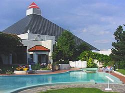 Austria Trend Eventhotel Pyramide / ���������� �������