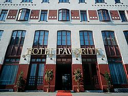 Austria Trend Hotel Favorita / ��������