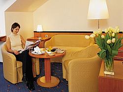 Austria Trend Hotel Favorita / ��������