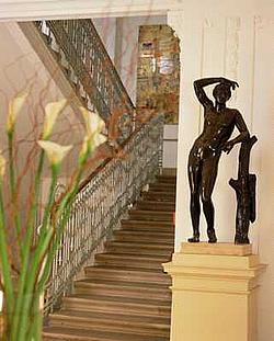 NH Hotel Belvedere / ���������